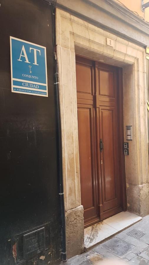 Mitjana Plaza Málaga Exterior foto